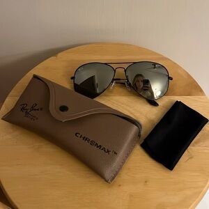 Ray Ban Black Aviator Sunglasses Chromax Driving Series With Brown Case